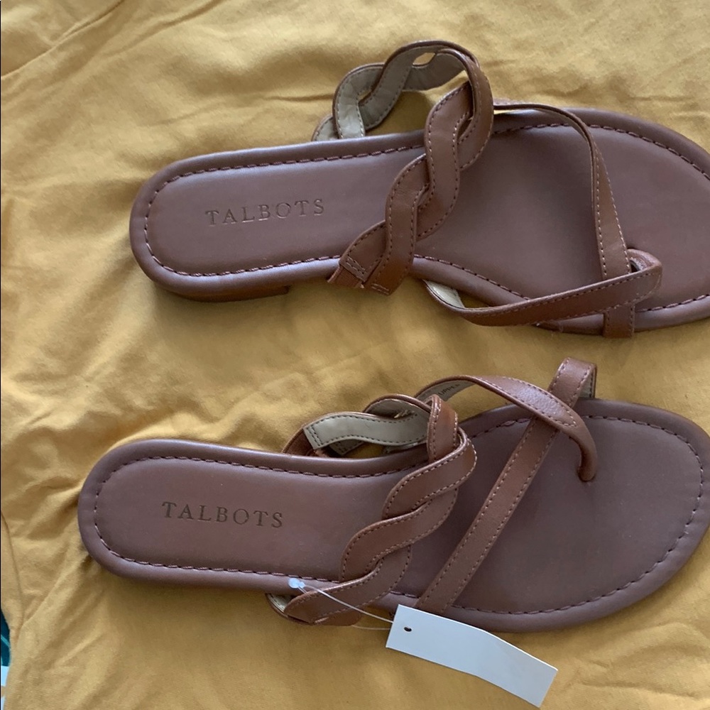 Talbots Brown Leather Sandals Casual Toe Loop Design - Picture 3 of 5